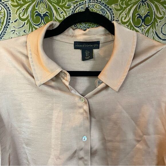 House of Harlow 1960 Tan Satin Cropped Blouse Size Large - Picture 2 of 13